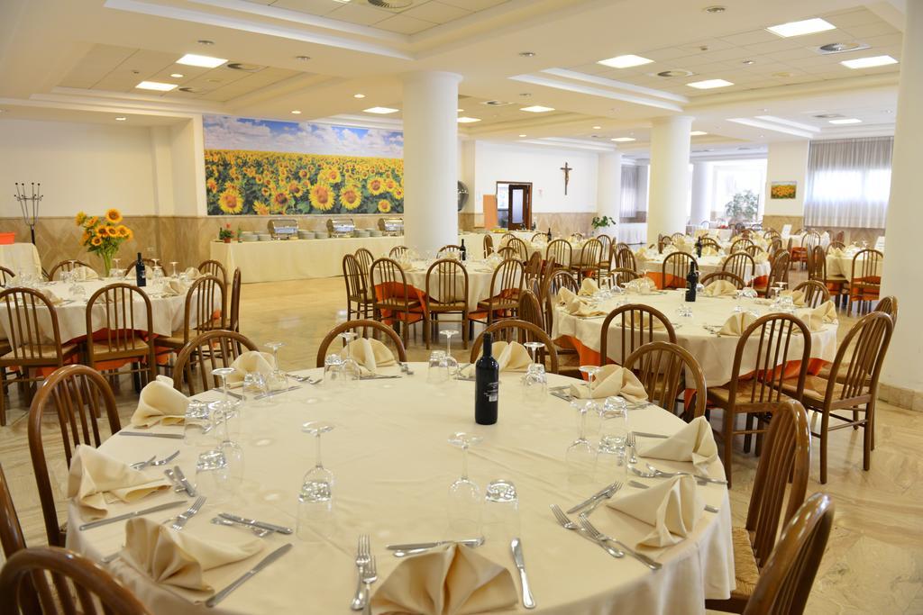 Casa Per Ferie Salesianum Villa ฟิวมิชีโน ห้อง รูปภาพ